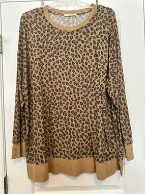 Planet Gold Tan and Black Leopard-Print Pullover Lightweight Sweater